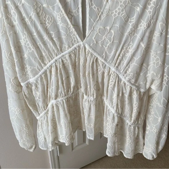 Anthropologie Central Park West Ruffle Lace Paisley Blouse Size S - Picture 4 of 6